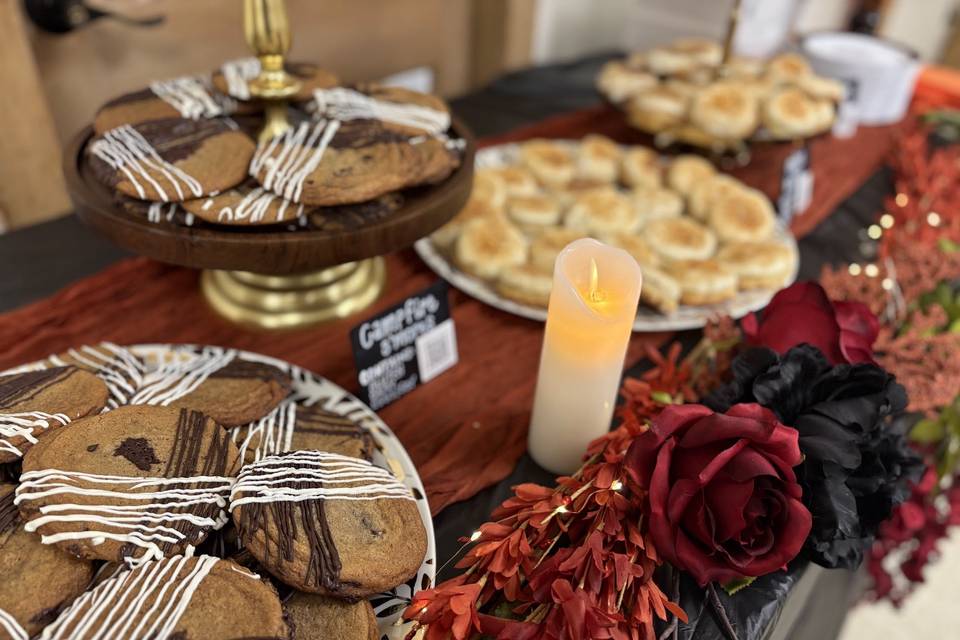 Wedding cookie table