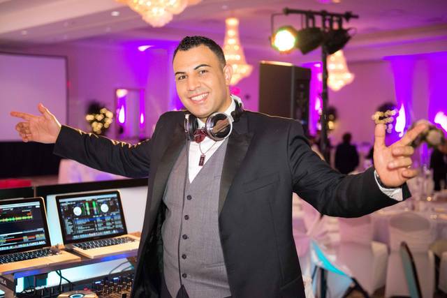 DJ