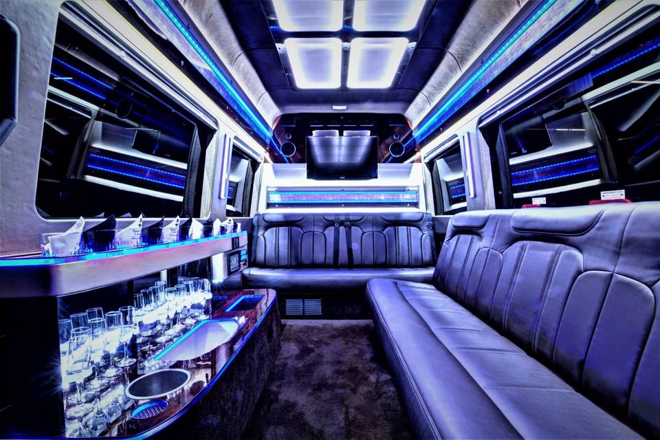 Total Luxury Limousine