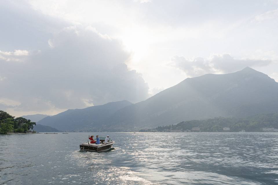 Lake Como elopement, boat