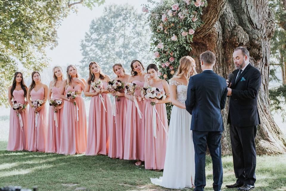 Outdoor ceremony - bridesmaids