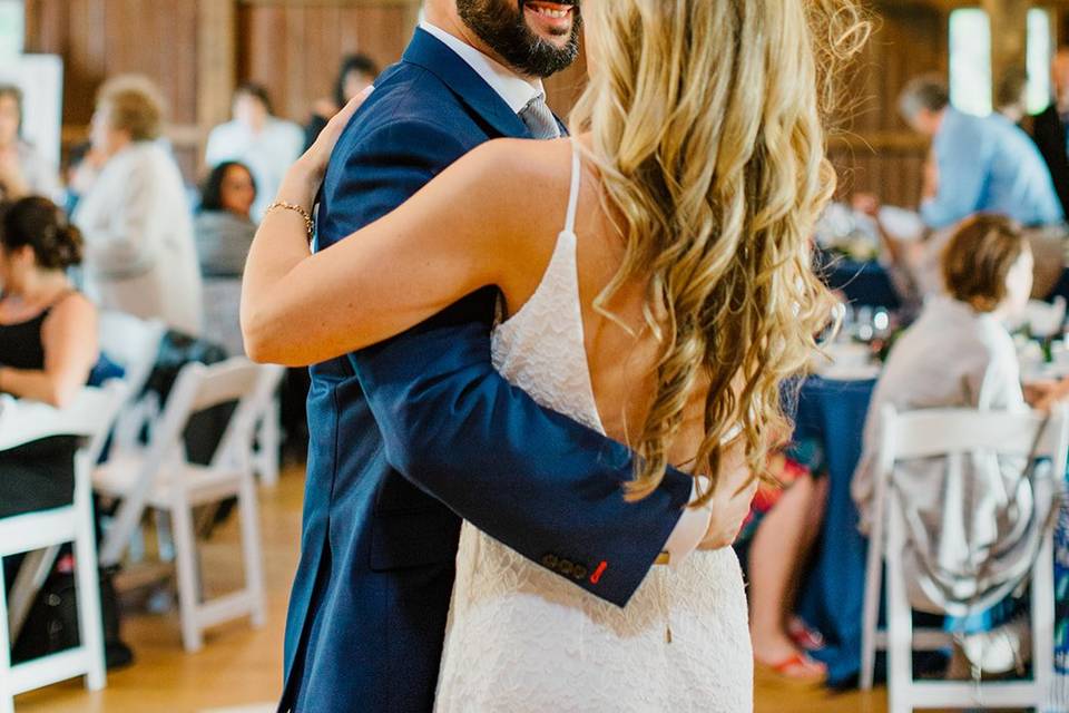 Hidden vineyard first dance