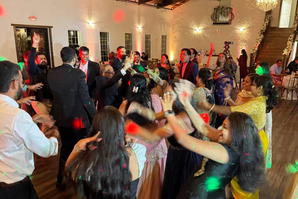 Dance floor (Avinash & Shimpy)