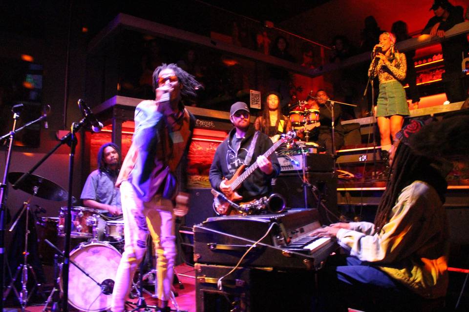 FULL BAND IN CONCERT