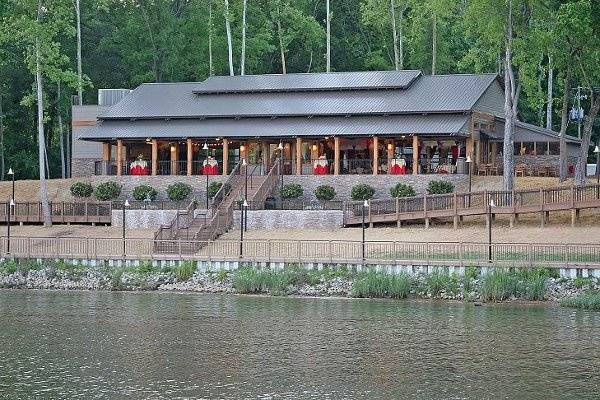 The Pavilion has great outdoor space - a fully covered deck plus an outdoor patio with fountains.