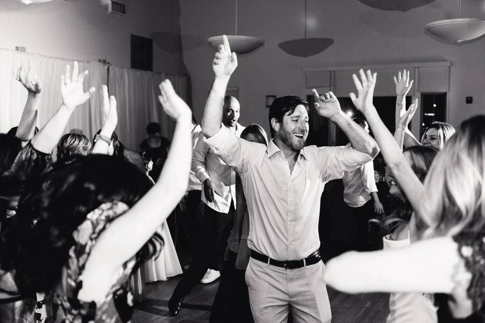 Hands up!