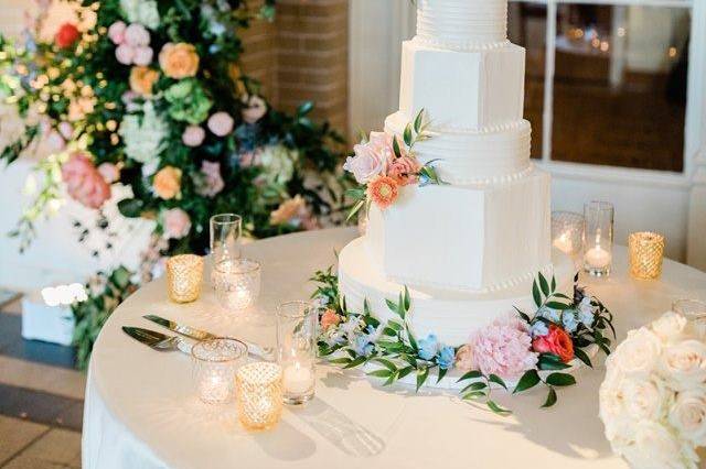 Altar flip to cake display