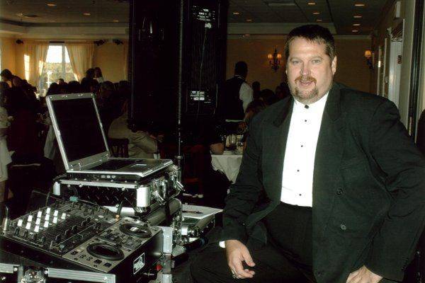 Pierside Entertainment DJ Services