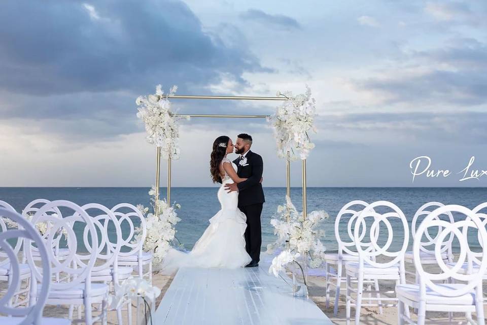 Beach Bride and Groom