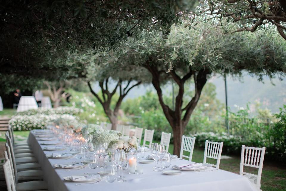 Table Setting Amalfi Coast