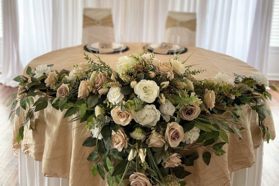 Sweetheart table set up