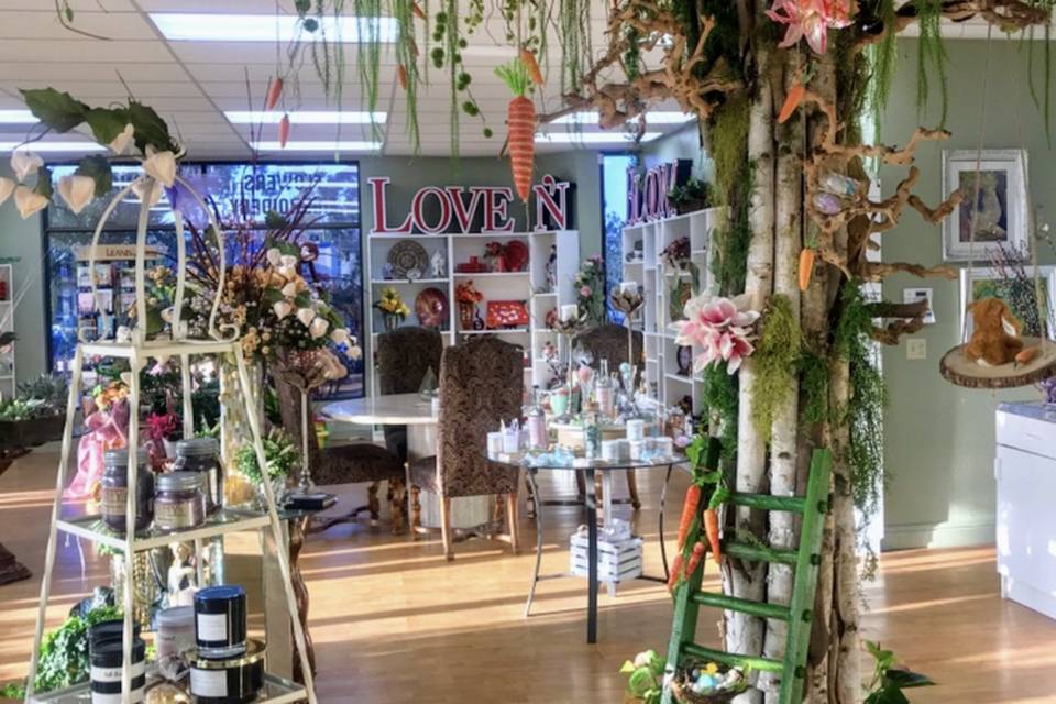 Love N' Bloom Flower Shop