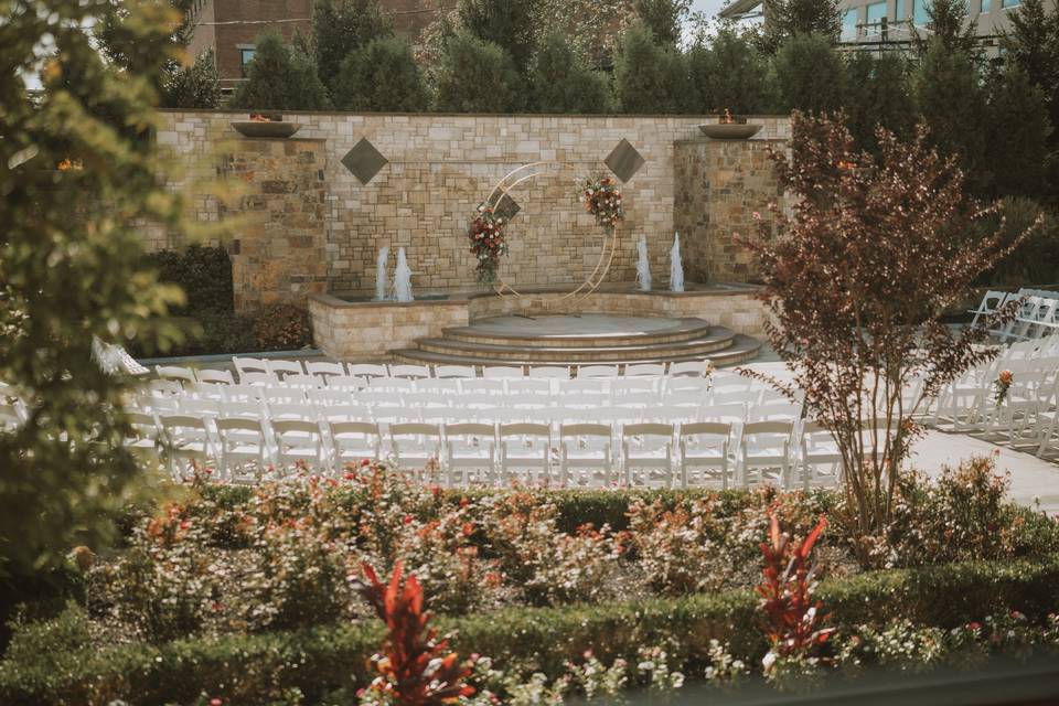 Grand Grounds & Gardens