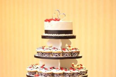 1355 – Yankee Fan – Wedding Cakes, Fresh Bakery