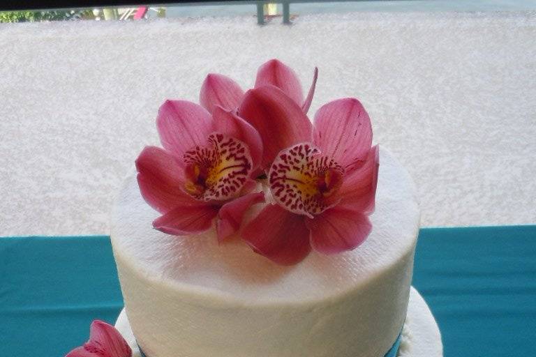 Rachel & Mark's Wedding Cake7/14/12 - George Washington Masonic Temple, Alexandria, VAMandarin Orange w/AmarettoTropical w/Pineapple, Macadamia Nuts and Coconut - side cakeLemon w/Raspberry Preserves - side cake