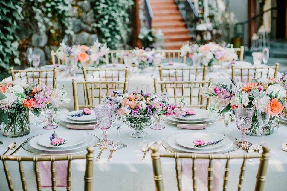 Golden chiavari chairs