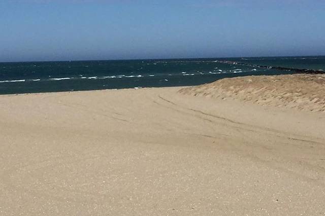 Sandbar at Jetties Beach