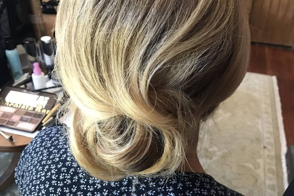 A sleek wedding hairstyle