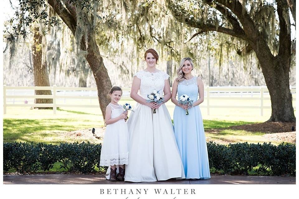 Bride and bridesmaids | Bethany Walter Photography