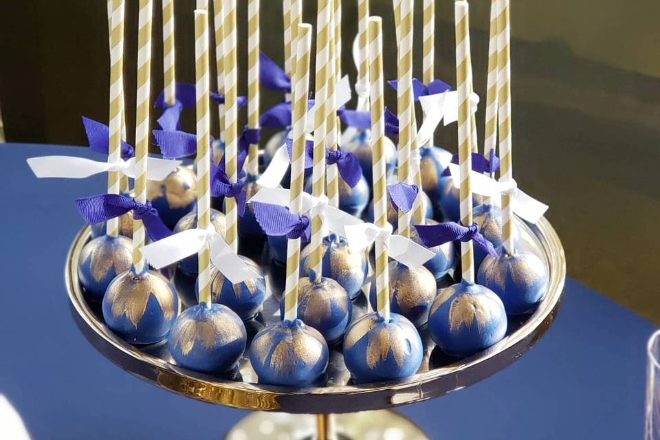 Blue Cake Pops