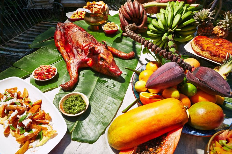 Market table with roast pig