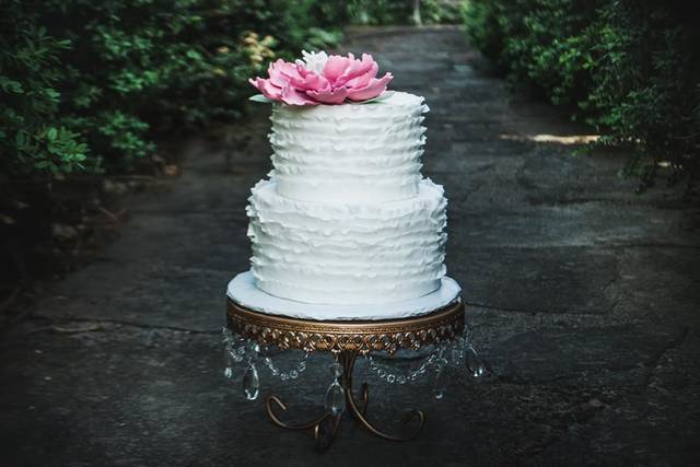 Frilly cake