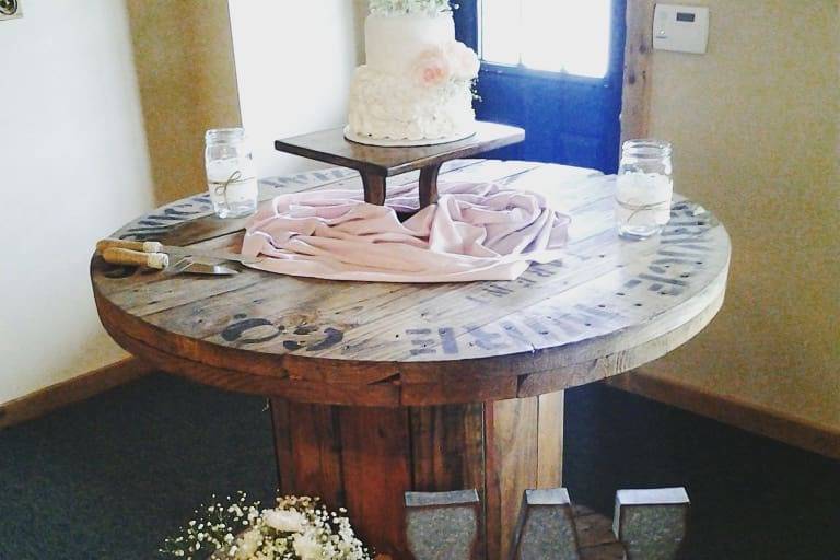 Cake table