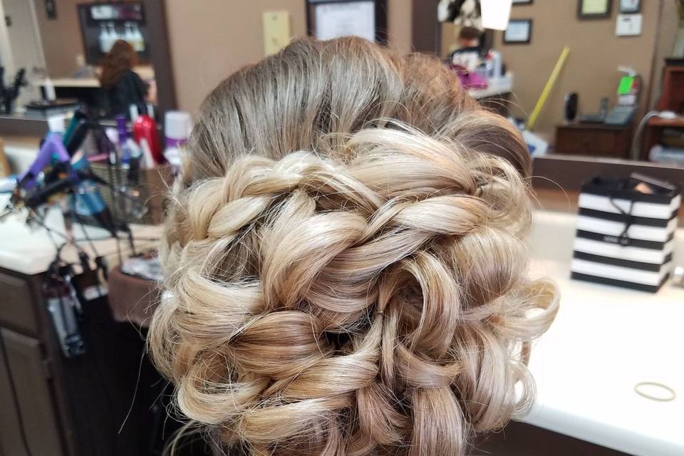 Caitlin Clark Hair and Makeup