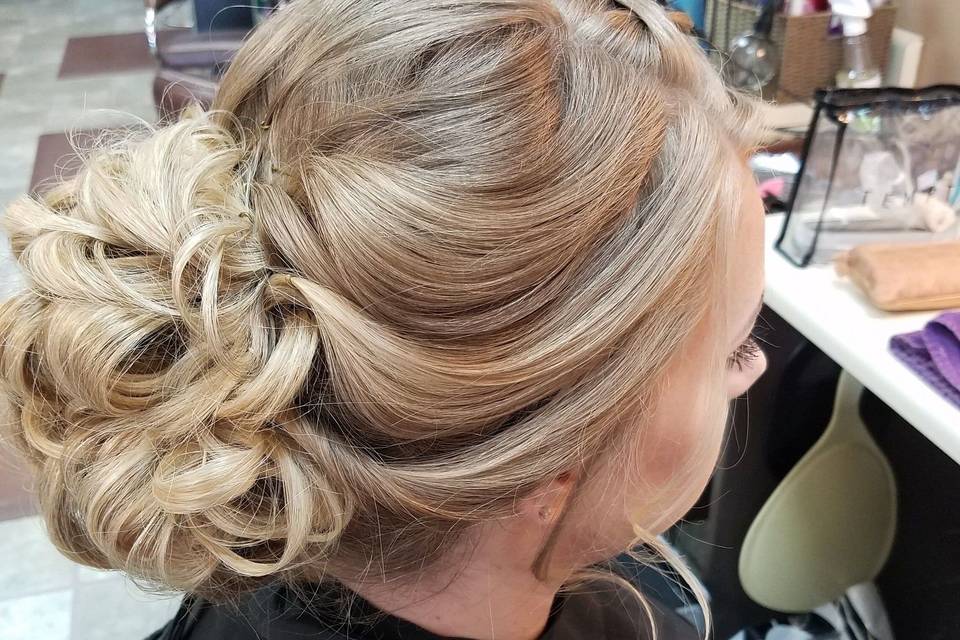 Caitlin Clark Hair and Makeup