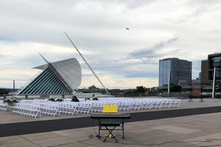Outdoor MKE ceremony set up