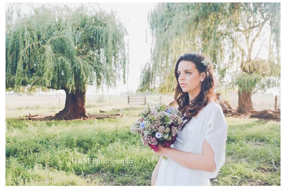 Modern Cottage Bridal