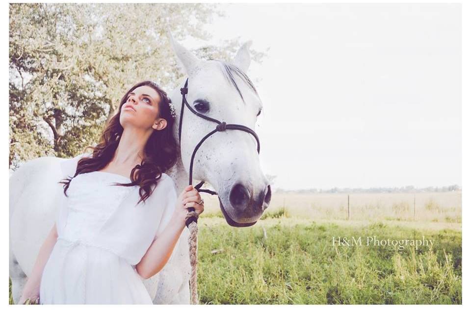 Modern Cottage Bridal