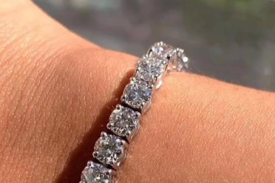Neils Diamonds LLC