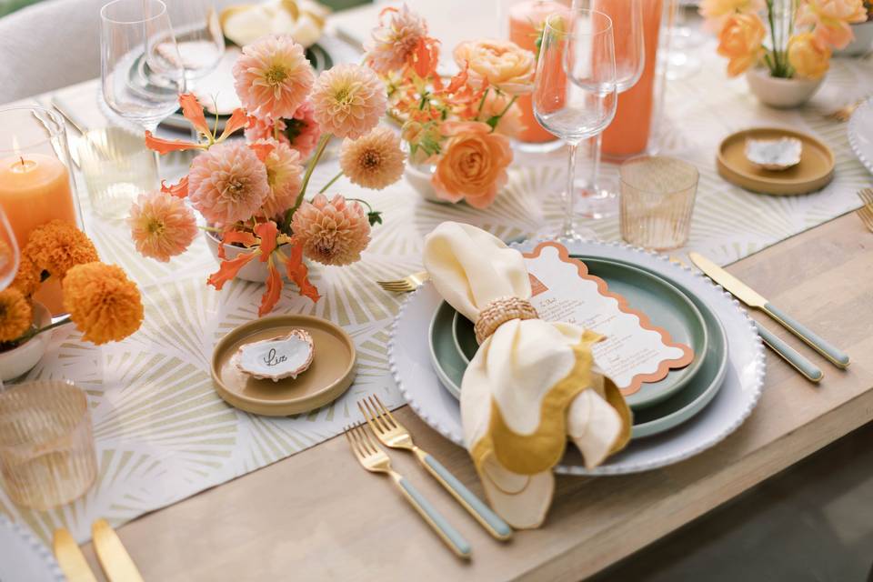 Peach wedding centerpieces
