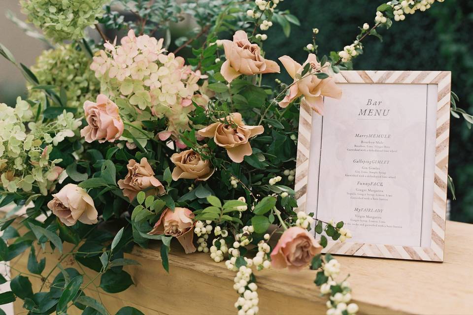Bar floral decoration