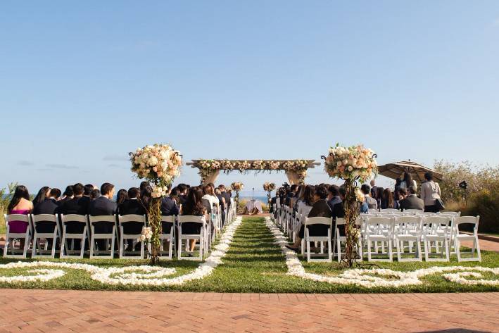 Aisle decor wedding​