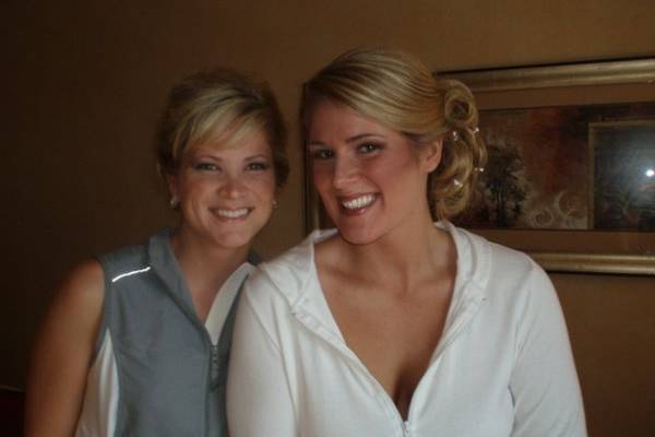 bride and sister