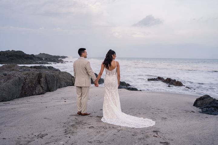 Couple destination wedding