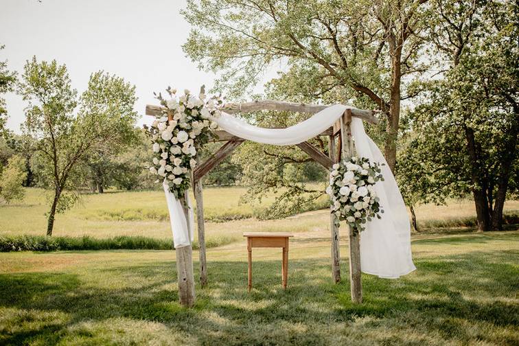 Outdoor ceremony