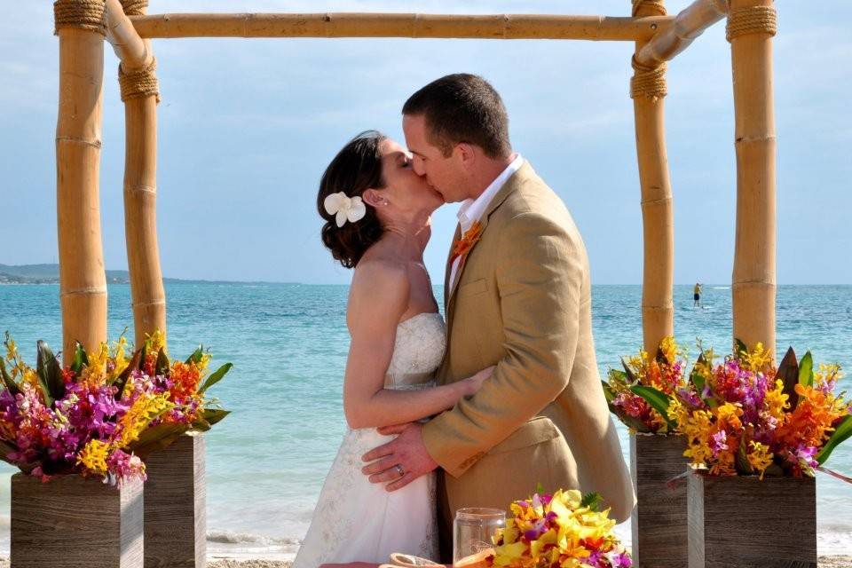 Jamaica destination wedding