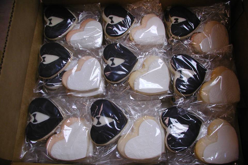 our wedding cookies can be made in several sizes