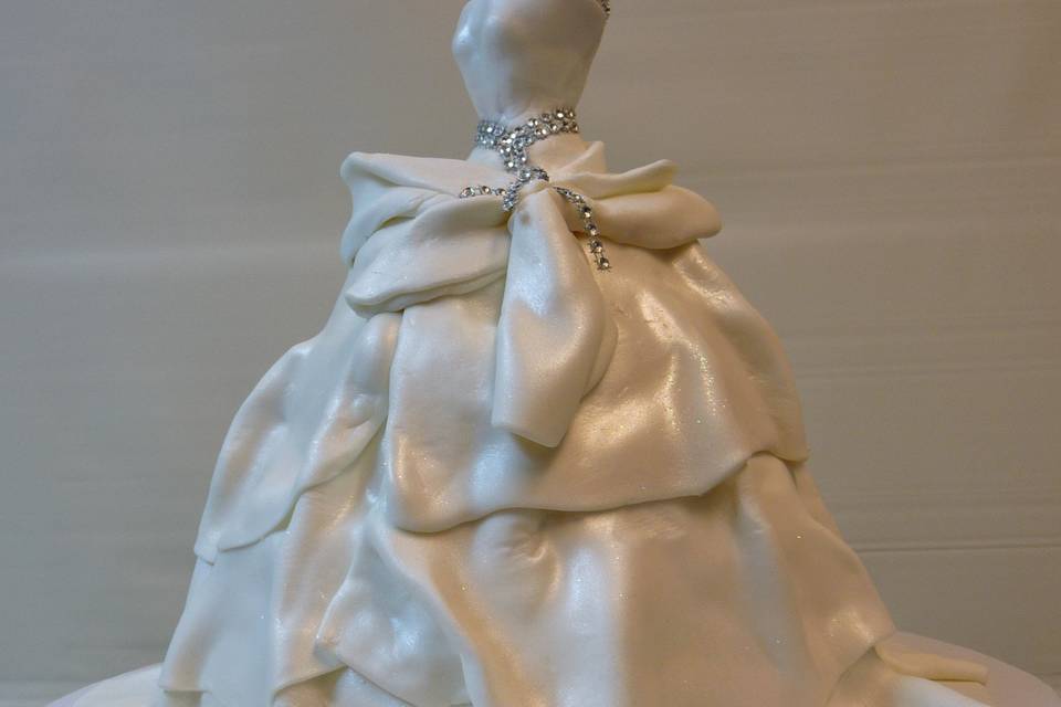 100% fondant covered bridal gown