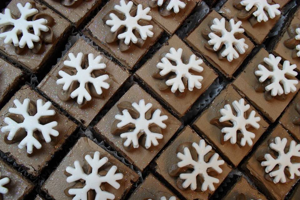 cake slices with fondant snowflakes