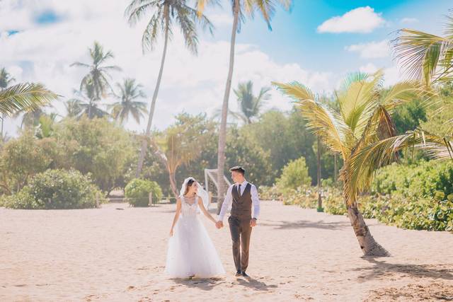 Couple among the palms