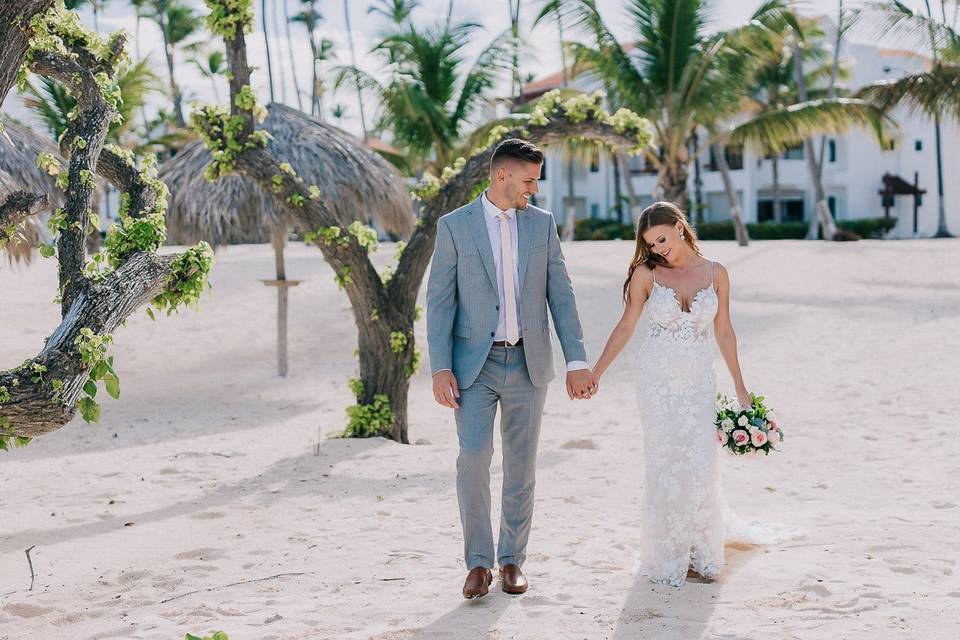 Kiss under the floral arch