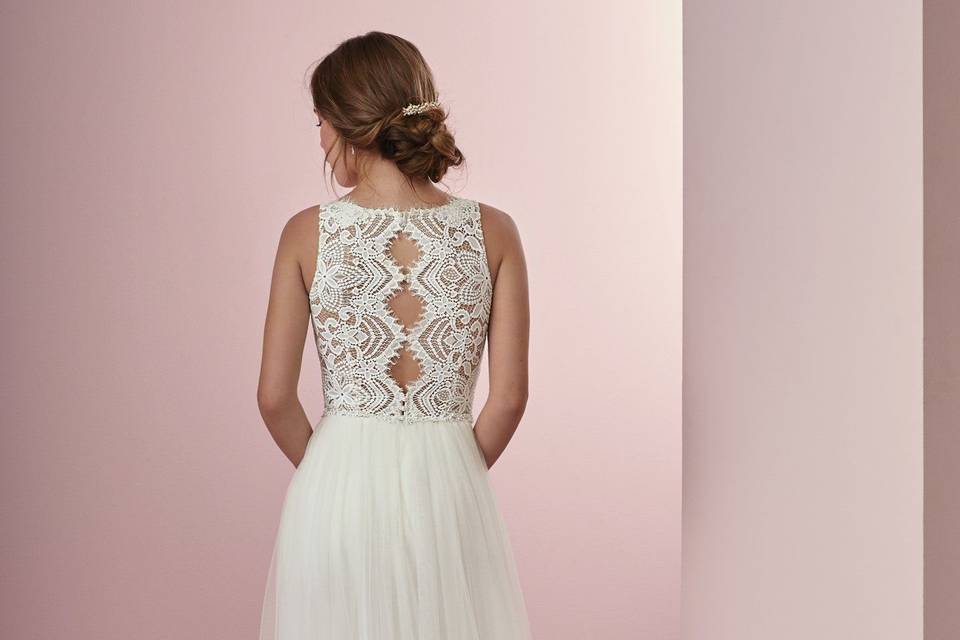 Another look at the Maggie Sottero- Connie