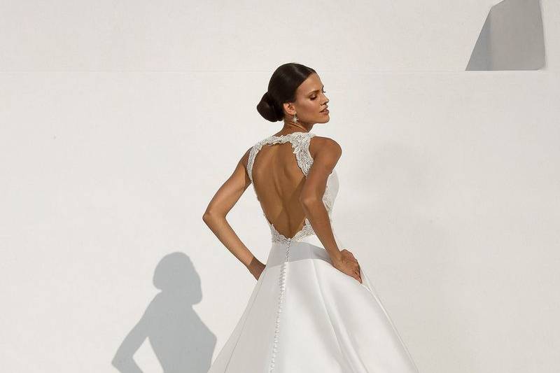 Shop the National Bridal Sales Event!!! Come try on this gorgeous Justin Alexander gown and much much more!