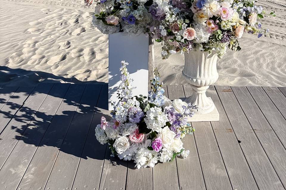 Floral Rentals, Beachfront