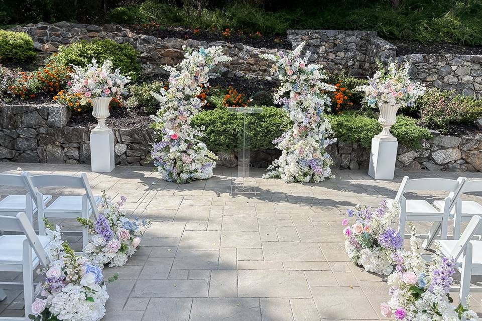 Outdoor Ceremony Wildflorals