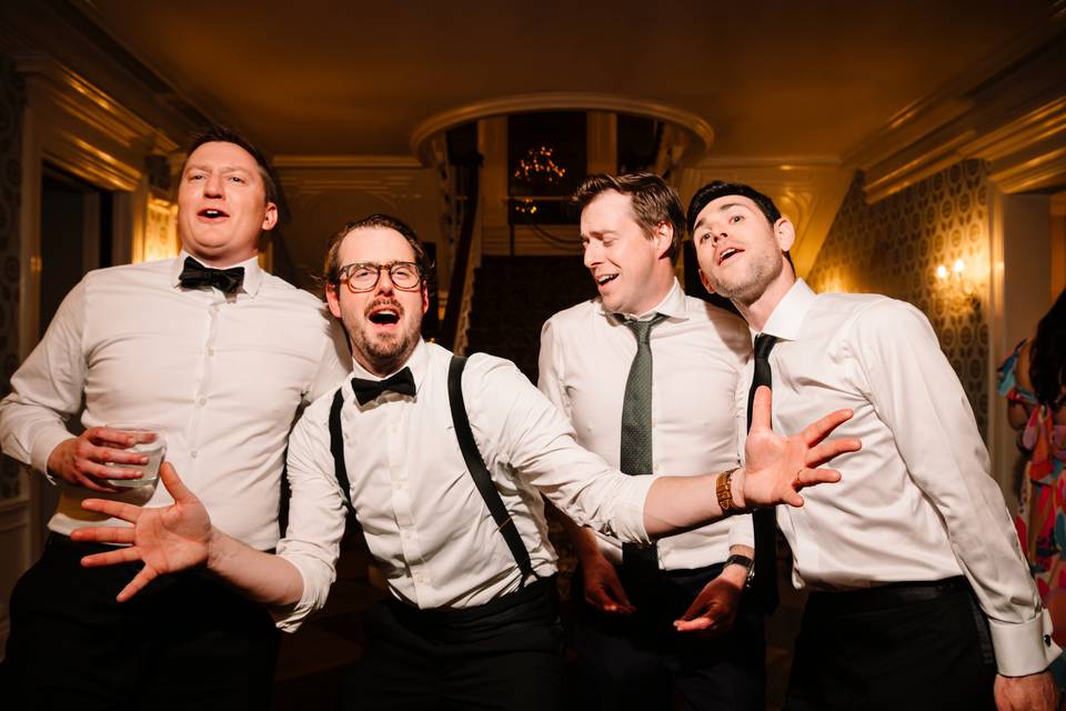 Let's Party! (Photo: Ladman)